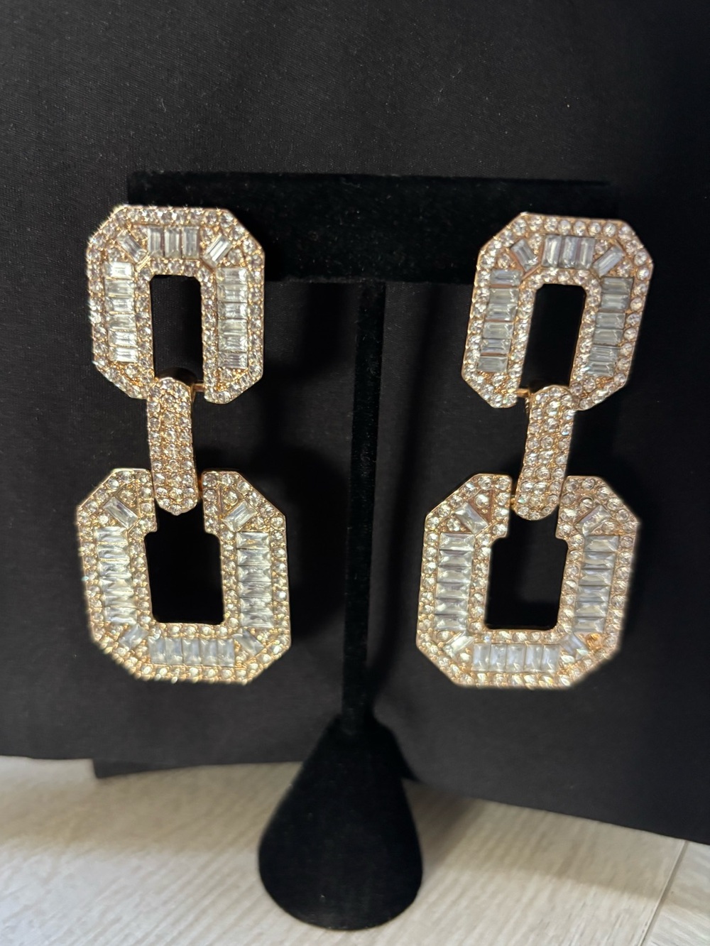Gold-Tone Crystal Link Drop Earrings - Elegant Sparkle